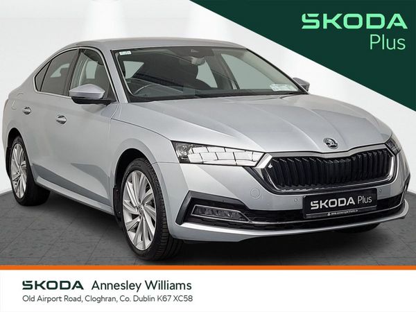 Skoda Octavia Saloon, Petrol Hybrid, 2024, Grey