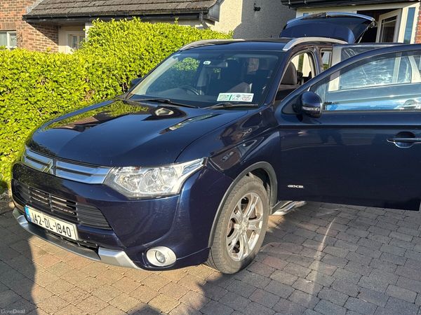Mitsubishi Outlander SUV, Diesel, 2014, Blue