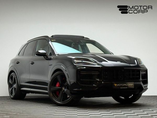 Porsche Cayenne SUV, Petrol Plug-in Hybrid, 2025, Black
