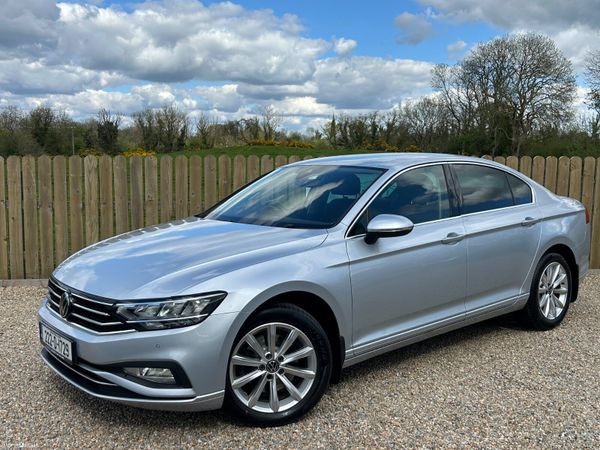 Volkswagen Passat Saloon, Diesel, 2022, Grey