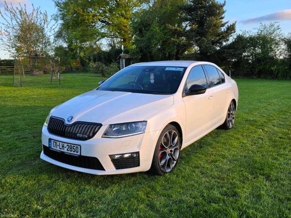 Skoda Octavia Hatchback, Diesel, 2017, White