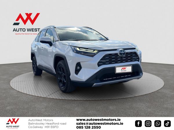 Toyota RAV4 SUV, Petrol Hybrid, 2024, White