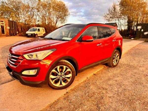 Hyundai Santa Fe SUV, Diesel, 2015, Red