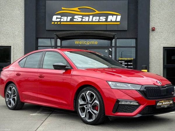 Skoda Octavia Hatchback, Diesel, 2022, Red