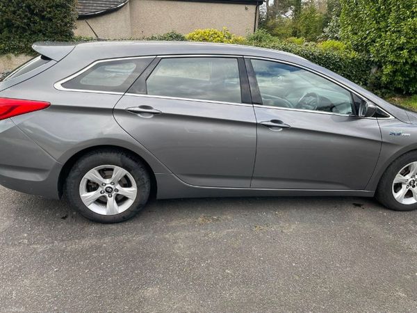 Hyundai i40 Estate, Diesel, 2013, Silver