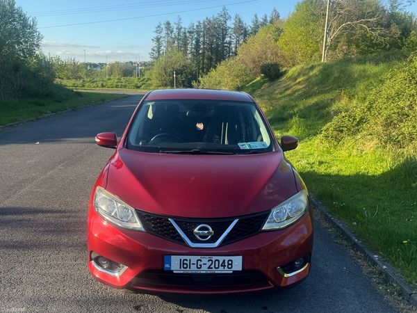 Nissan Pulsar Hatchback, Diesel, 2016, Red