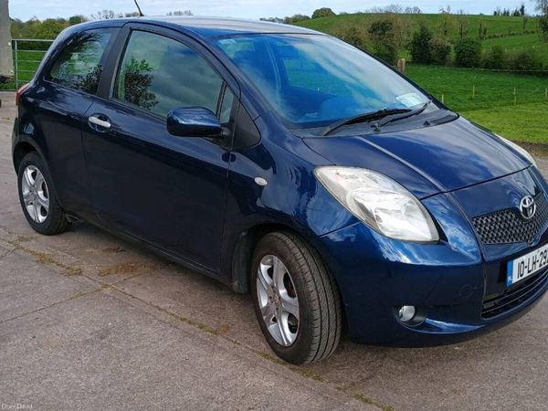 Toyota Yaris Hatchback, Petrol, 2010, Blue