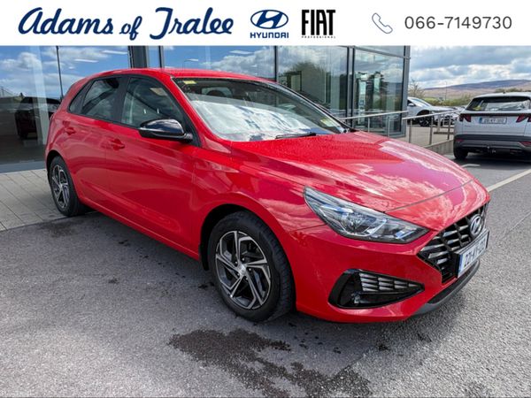 Hyundai i30 Hatchback, Diesel, 2022, Red