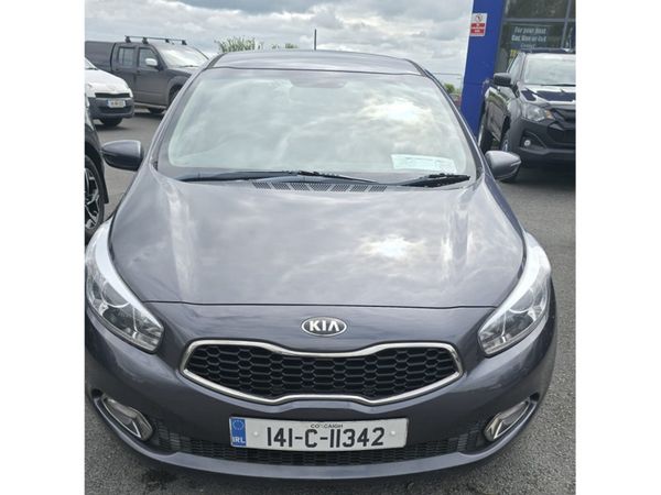 Kia Ceed Hatchback, Diesel, 2014, Silver