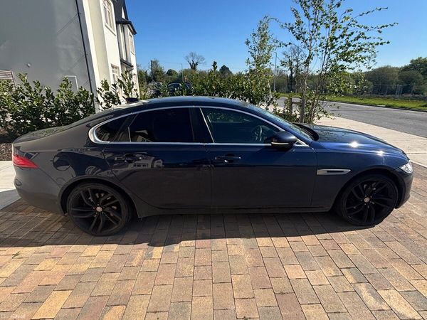 Jaguar XF Saloon, Diesel, 2016, Blue