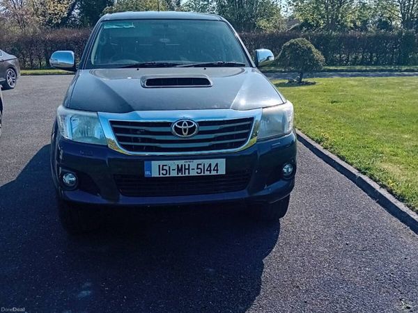 Toyota Hilux Pick Up, Diesel, 2015, Grey