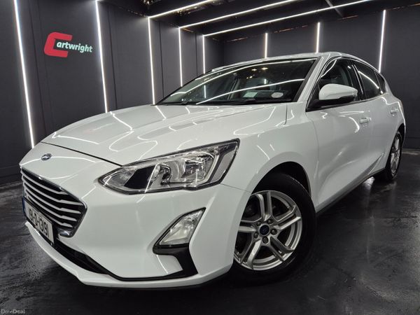 Ford Focus Hatchback, Petrol, 2019, White