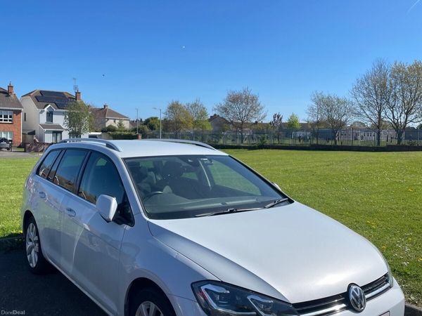 Volkswagen Golf Estate, Petrol, 2018, White