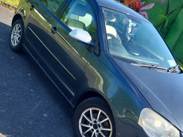 Volkswagen Polo Hatchback, Diesel, 2009, Grey