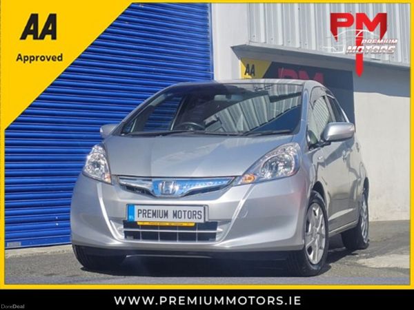 Honda Fit Hatchback, Petrol Hybrid, 2013, Silver