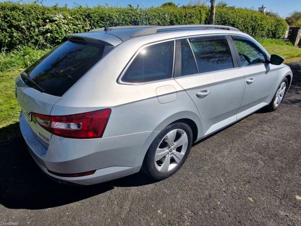 Skoda Superb Estate, Diesel, 2016, Silver