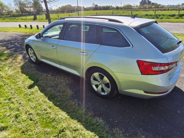 Skoda Superb Estate, Diesel, 2016, Silver