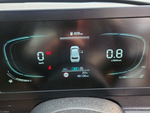 Kia Sportage SUV, Diesel Hybrid, 2023, White