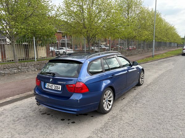 BMW 3-Series Estate, Diesel, 2009, Blue
