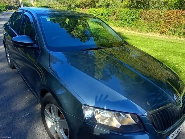 Skoda Octavia Saloon, Diesel, 2014, Grey