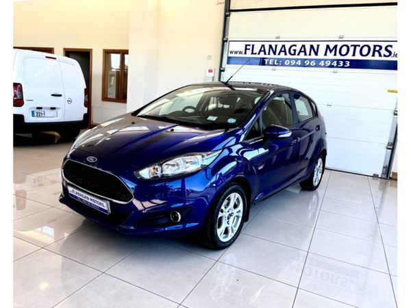 Ford Fiesta Hatchback, Petrol, 2017, Blue