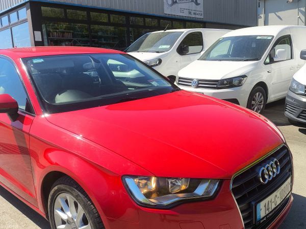 Audi A3 Hatchback, Diesel, 2014, Red