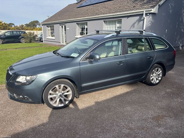 Skoda Superb Estate, Diesel, 2014, Grey
