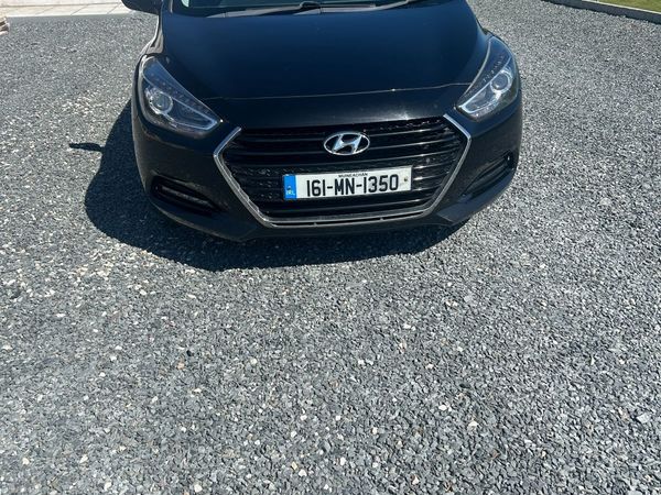Hyundai i40 Saloon, Diesel, 2016, Black