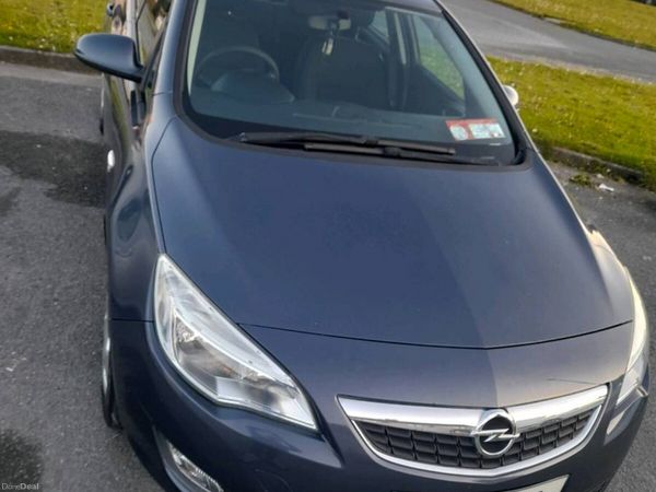 Opel Astra Hatchback, Diesel, 2010, Blue