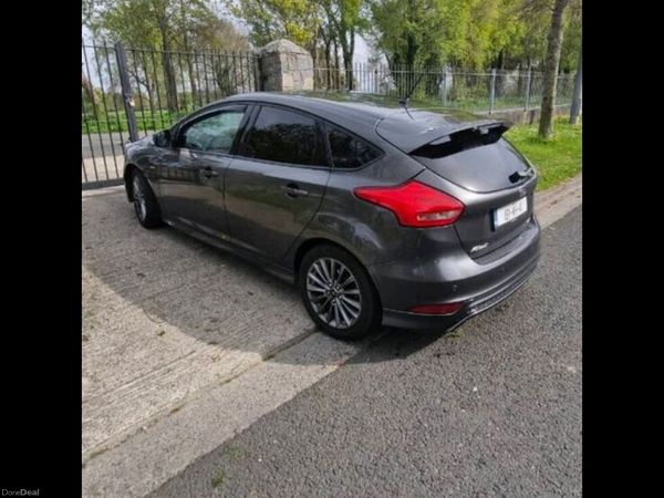 Ford Focus Hatchback, Diesel, 2018, Grey