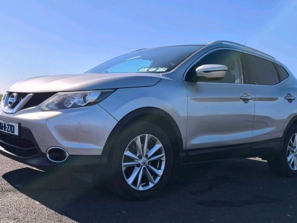 Nissan Qashqai Hatchback, Diesel, 2016, Silver
