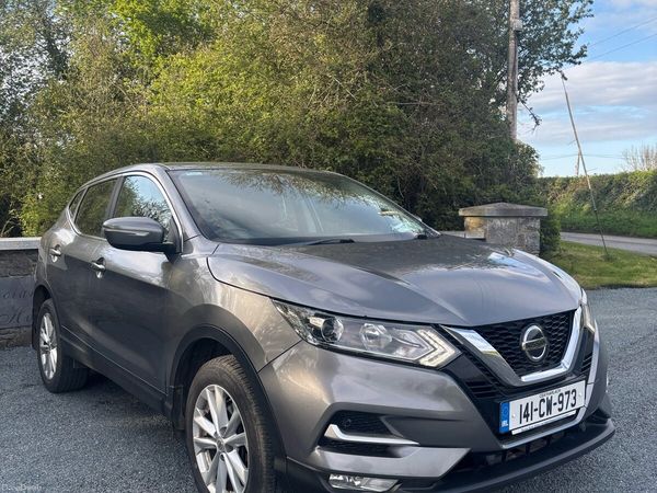 Nissan Qashqai Hatchback, Diesel, 2014, Grey