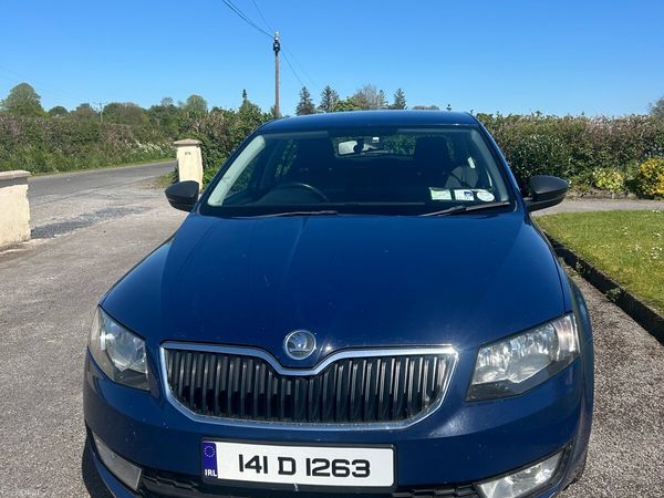 Skoda Octavia Saloon, Diesel, 2014, Blue