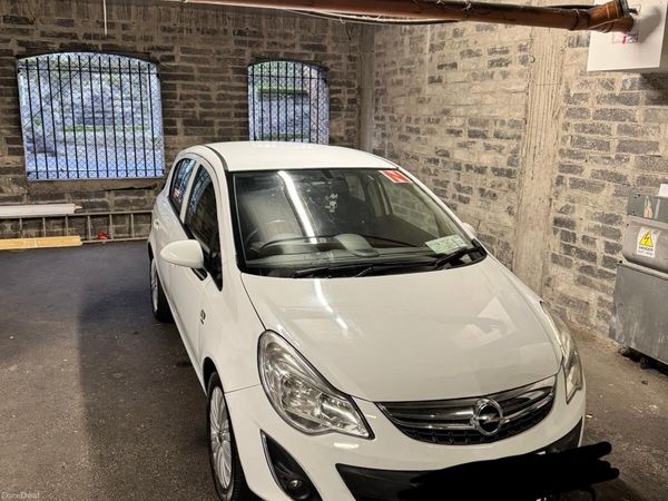 Opel Corsa Hatchback, Petrol, 2014, White