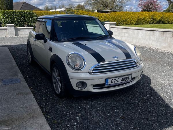 Mini Cooper Hatchback, Petrol, 2007, White