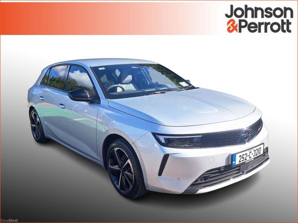 Opel Astra Hatchback, Petrol, 2025, Grey