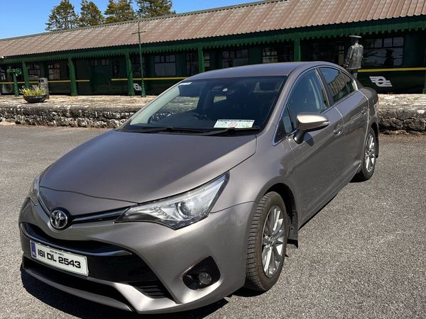 Toyota Avensis Saloon, Diesel, 2016, Bronze