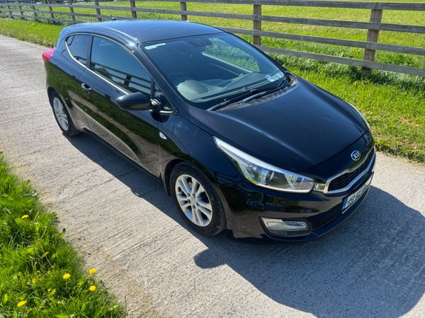 Kia Ceed Hatchback, Petrol, 2015, Black