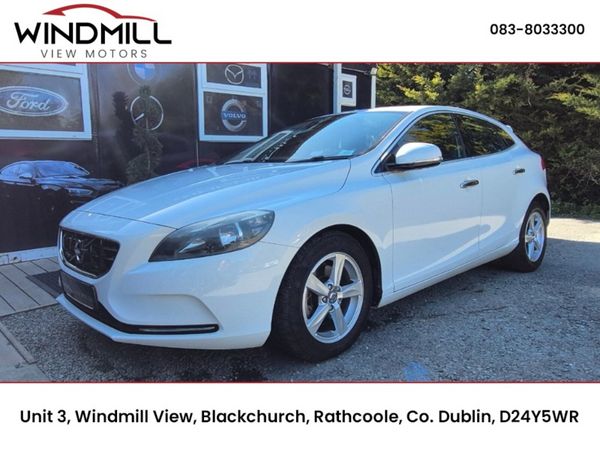 Volvo V40 Hatchback, Petrol, 2014, White