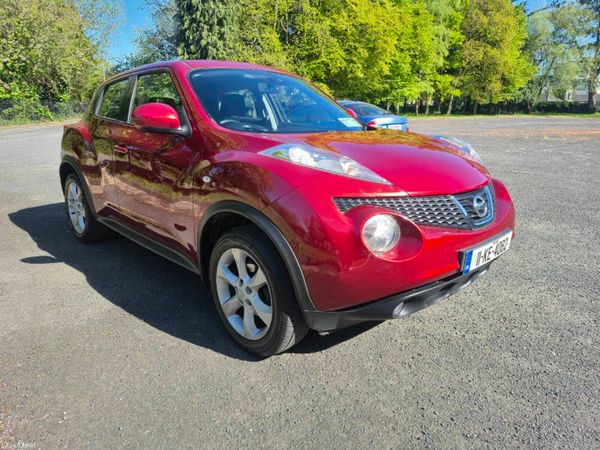 Nissan Juke SUV, Petrol, 2011, Red