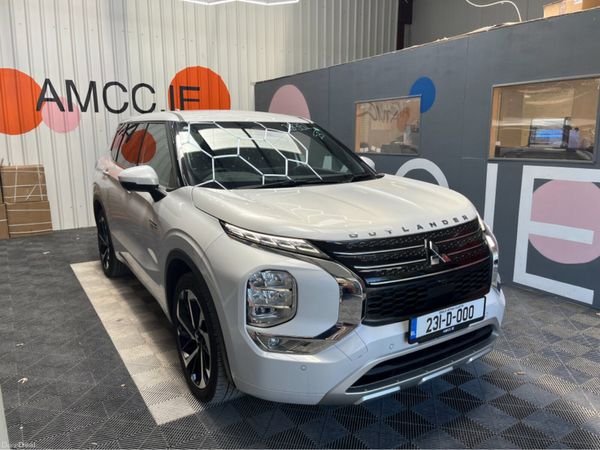 Mitsubishi Outlander SUV, Petrol Plug-in Hybrid, 2023, White