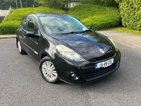 Renault Clio Hatchback, Petrol, 2013, Black