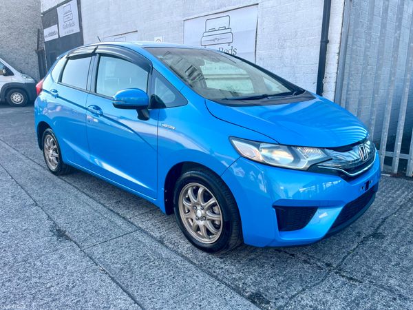 Honda Fit Hatchback, Petrol Hybrid, 2014, Blue