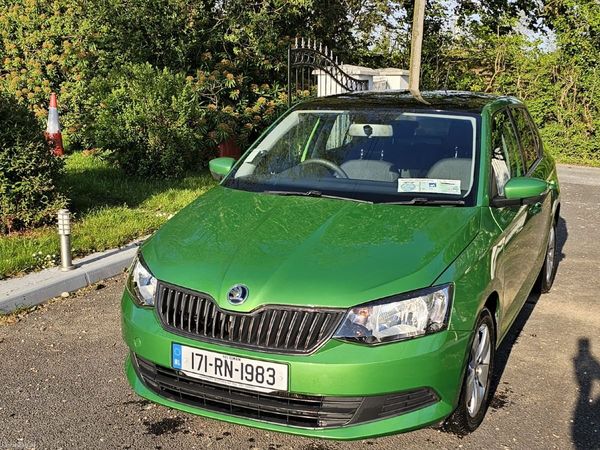 Skoda Fabia Hatchback, Petrol, 2017, Green