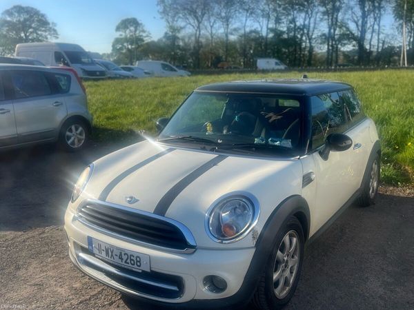 Mini One Hatchback, Diesel, 2011, White