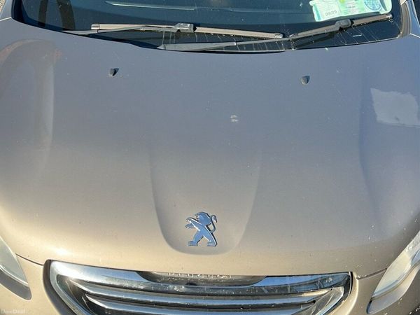 Peugeot 2008 SUV, Diesel, 2015, Grey