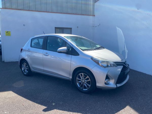 Toyota Yaris Hatchback, Petrol, 2017, Grey