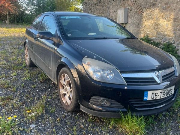 Vauxhall Astra Hatchback, Petrol, 2006, Black