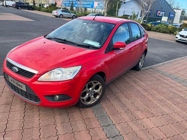 Ford Focus Hatchback, Diesel, 2011, Red