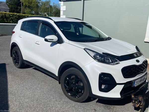 Kia Sportage SUV, Diesel Hybrid, 2021, White